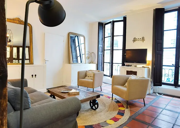 Le Marais Style With 3 Bdrs 3 Mns Republique N3-43 Paris